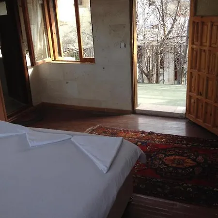 Peri Cave Hotel 2*